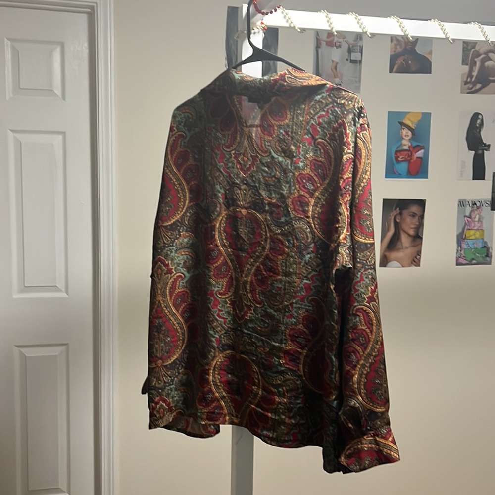 Red patterned blouse - Picture 2 of 4